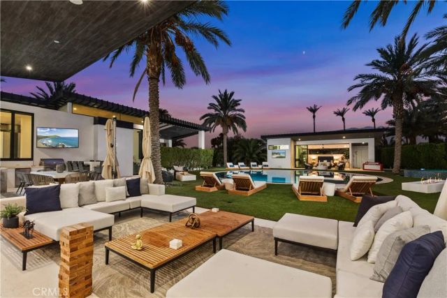 8 Makena Lane, Rancho Mirage, CA 92270
