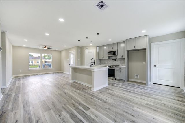 10413 Muscatine Street, Houston, TX 77029