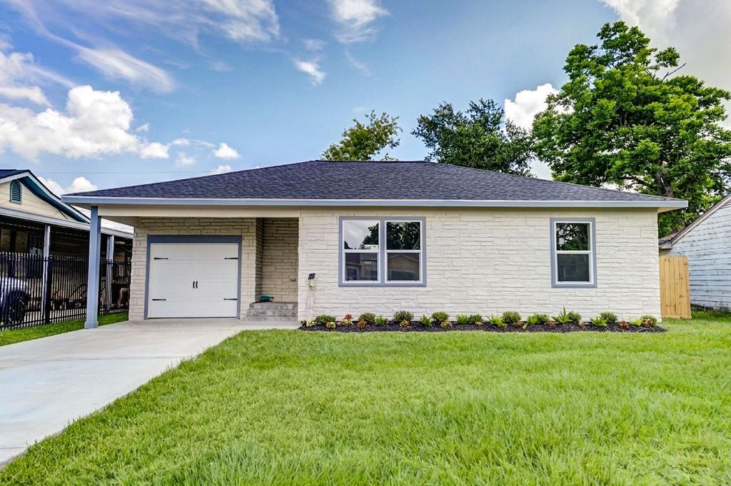 10413 Muscatine Street, Houston, TX 77029