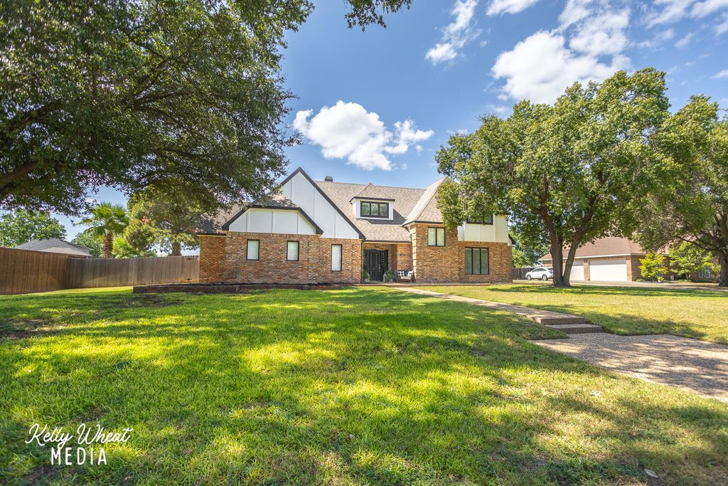 Image 1 of property listing at 6609 Pinehurst Drive, San Angelo, TX 76904