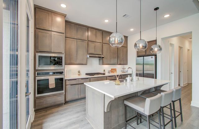 19727 Curved Steel Drive, Cypress, TX 77433
