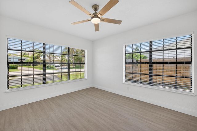 4807 NE 18th Avenue, Oakland Park, FL 33334