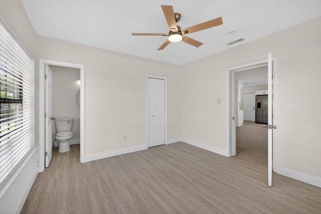 4807 NE 18th Avenue, Oakland Park, FL 33334