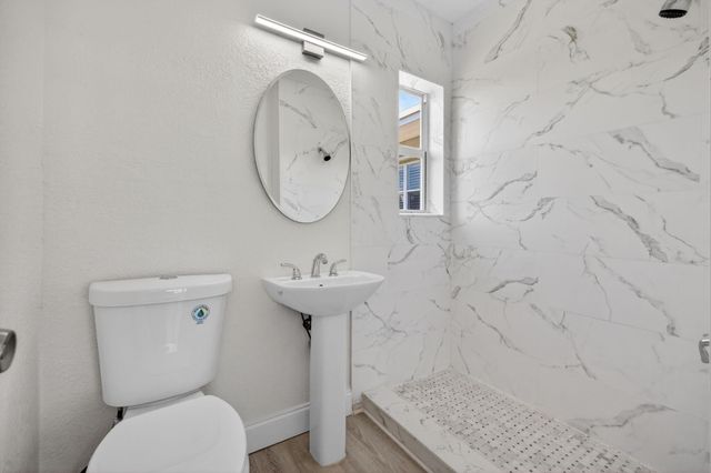 4807 NE 18th Avenue, Oakland Park, FL 33334