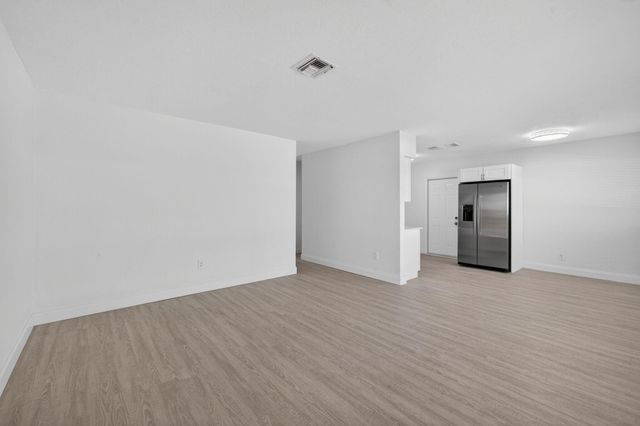 4807 NE 18th Avenue, Oakland Park, FL 33334