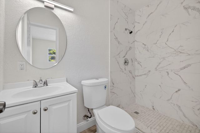 4807 NE 18th Avenue, Oakland Park, FL 33334