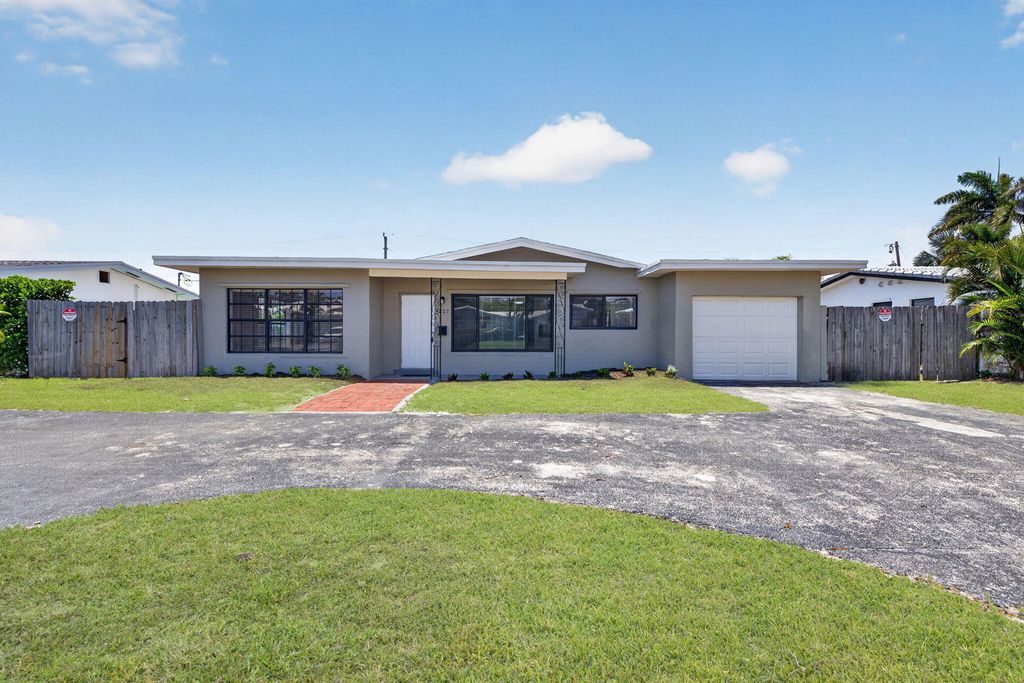 4807 NE 18th Avenue, Oakland Park, FL 33334