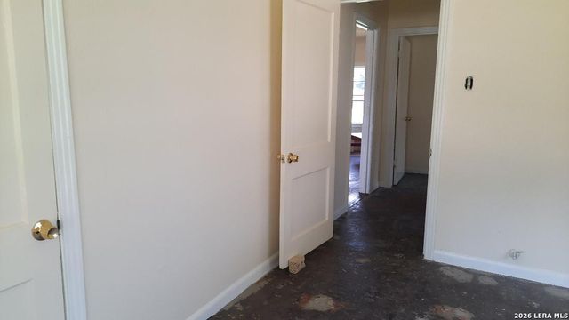 317 OVERHILL DR, San Antonio, TX 78228
