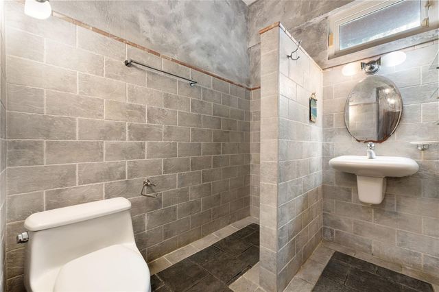 8 G STREET, Guaynabo, PR 00966
