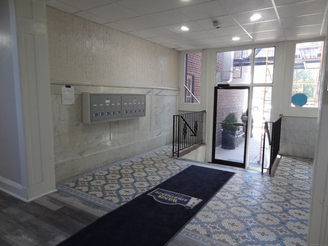 2806 Fairfield Avenue 201, Bridgeport, CT 06605