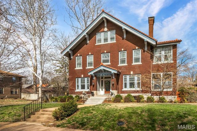 6843 Waterman Avenue, St Louis, MO 63130