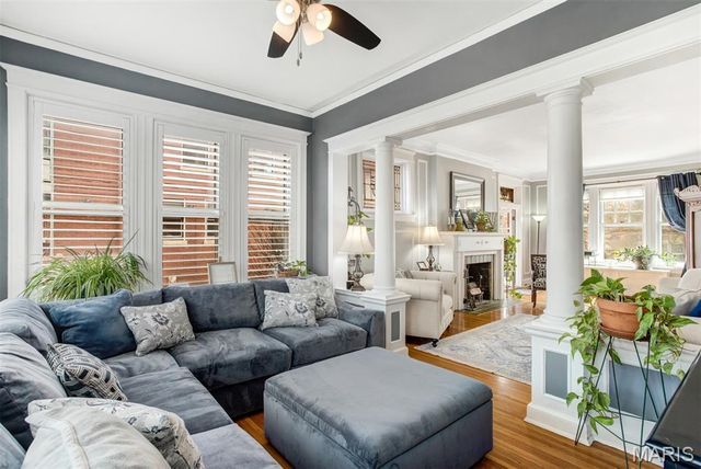 6843 Waterman Avenue, St Louis, MO 63130