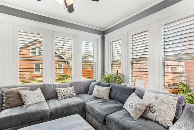 6843 Waterman Avenue, St Louis, MO 63130