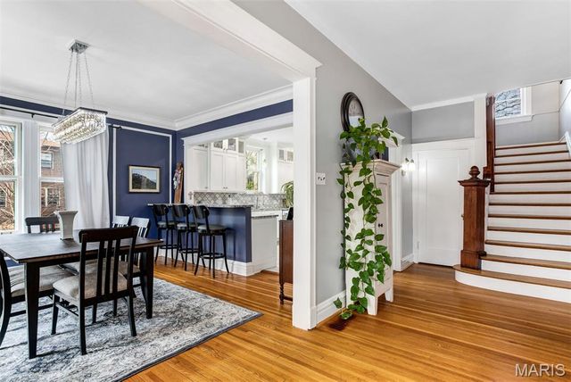 6843 Waterman Avenue, St Louis, MO 63130