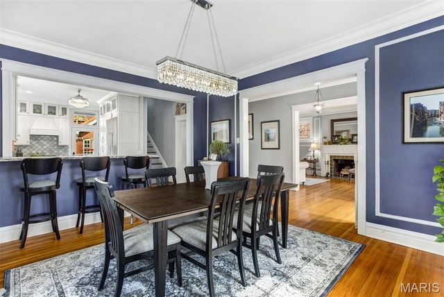 6843 Waterman Avenue, St Louis, MO 63130