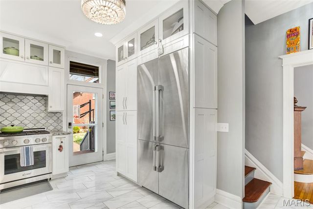 6843 Waterman Avenue, St Louis, MO 63130