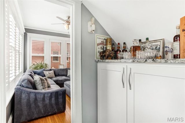 6843 Waterman Avenue, St Louis, MO 63130