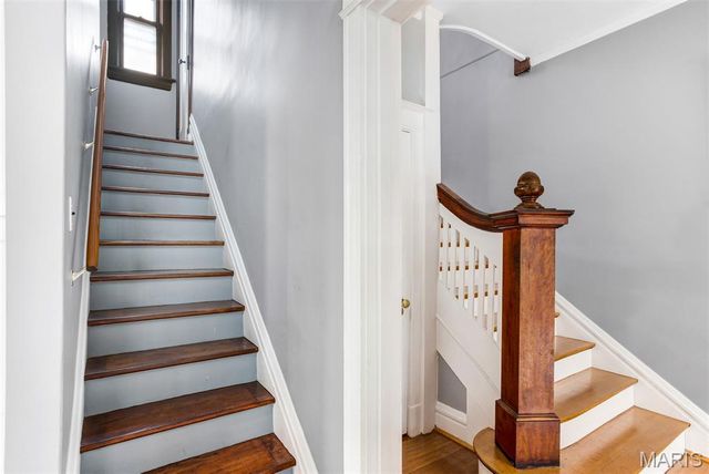 6843 Waterman Avenue, St Louis, MO 63130