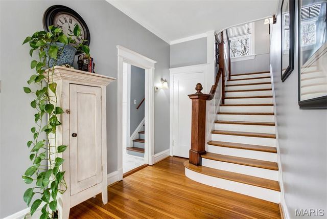 6843 Waterman Avenue, St Louis, MO 63130