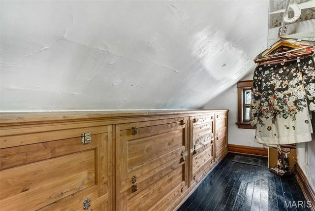 6843 Waterman Avenue, St Louis, MO 63130