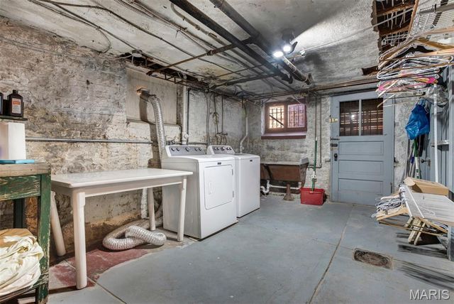 6843 Waterman Avenue, St Louis, MO 63130