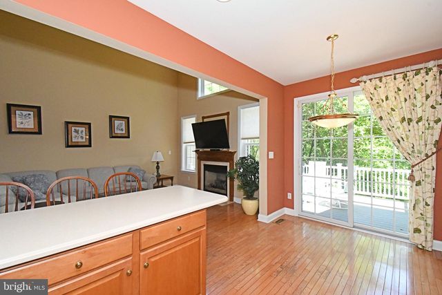 94 LONGVIEW LN, Newtown Square, PA 19073