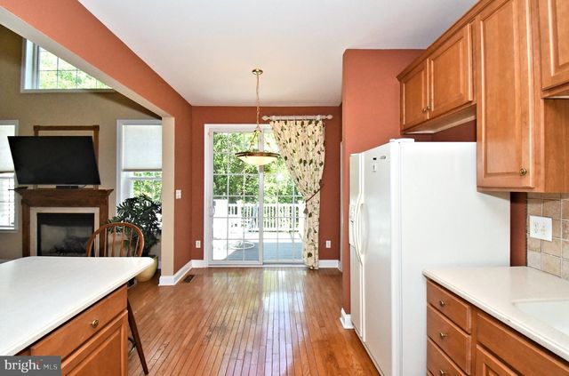 94 LONGVIEW LN, Newtown Square, PA 19073