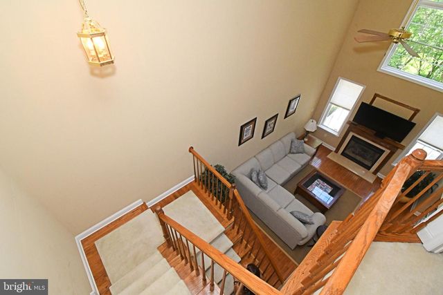 94 LONGVIEW LN, Newtown Square, PA 19073