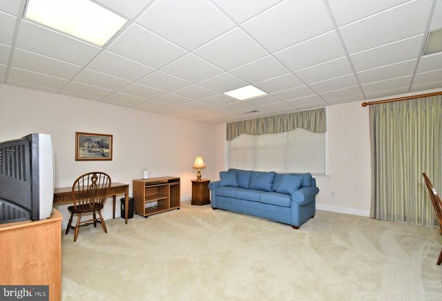 94 LONGVIEW LN, Newtown Square, PA 19073
