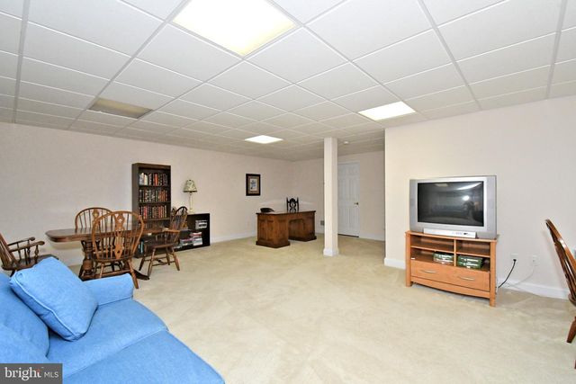 94 LONGVIEW LN, Newtown Square, PA 19073