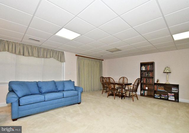 94 LONGVIEW LN, Newtown Square, PA 19073