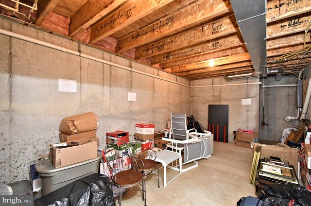 94 LONGVIEW LN, Newtown Square, PA 19073
