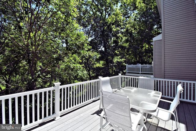 94 LONGVIEW LN, Newtown Square, PA 19073