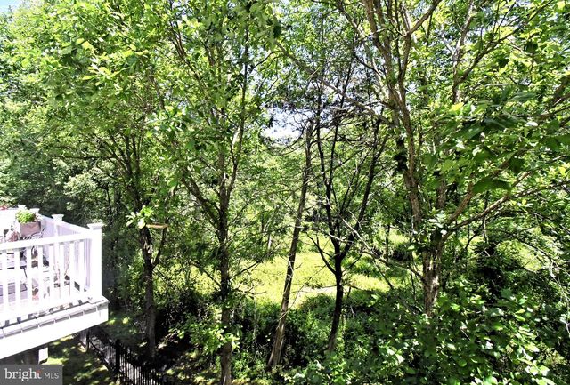 94 LONGVIEW LN, Newtown Square, PA 19073