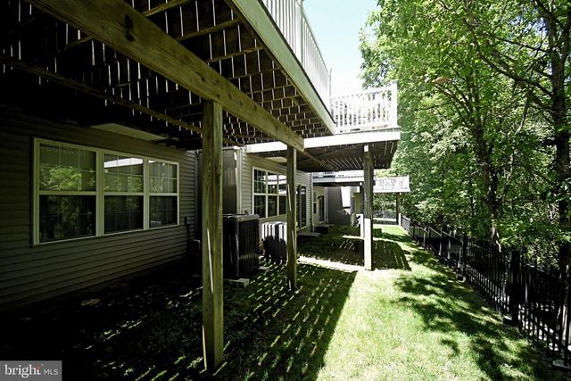 94 LONGVIEW LN, Newtown Square, PA 19073