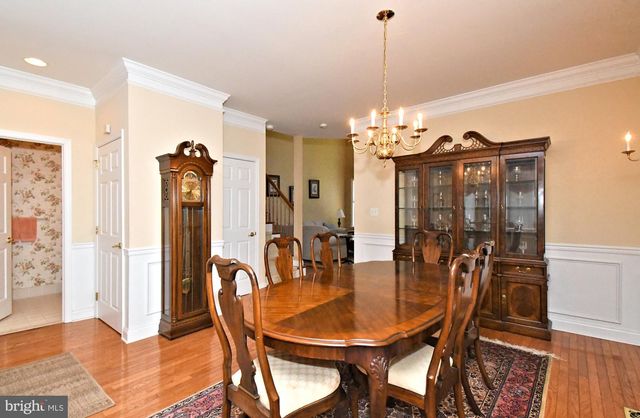 94 LONGVIEW LN, Newtown Square, PA 19073