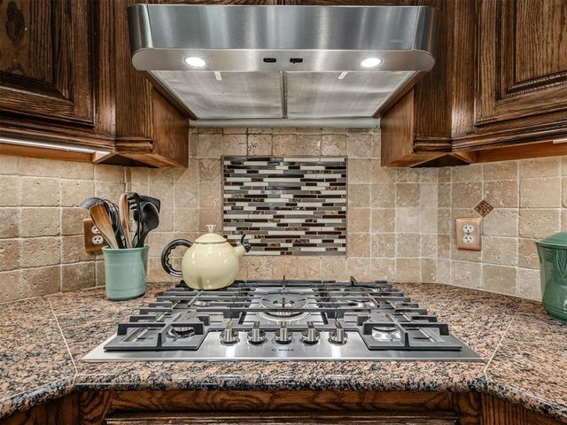 2300 Doral Drive, Edmond, OK 73034