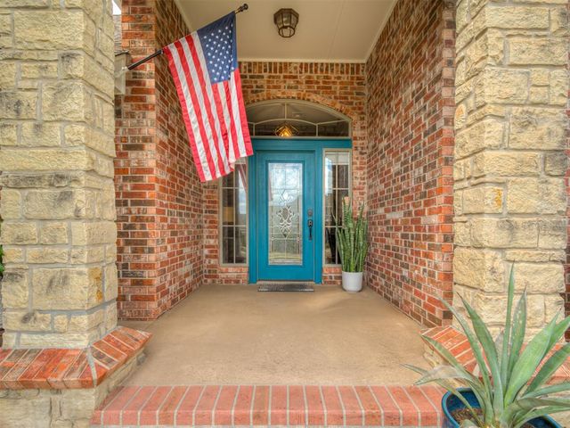 2300 Doral Drive, Edmond, OK 73034