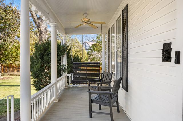 334 E Lexington Avenue, Danville, KY 40422