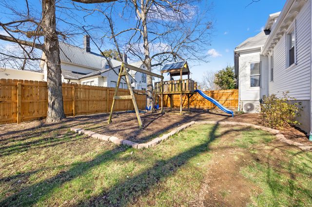 334 E Lexington Avenue, Danville, KY 40422