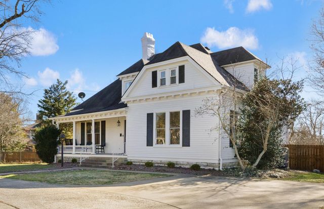 334 E Lexington Avenue, Danville, KY 40422