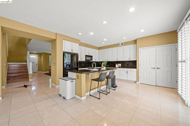 516 Malicoat Ave, Oakley, CA 94561