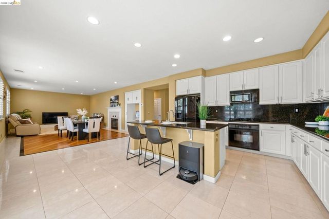516 Malicoat Ave, Oakley, CA 94561