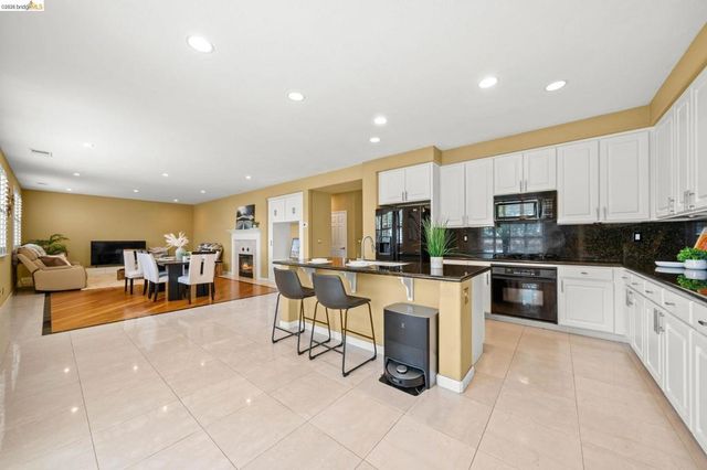 516 Malicoat Ave, Oakley, CA 94561