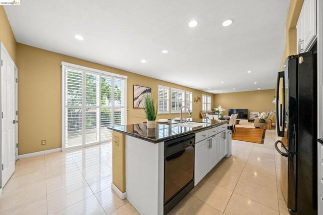 516 Malicoat Ave, Oakley, CA 94561