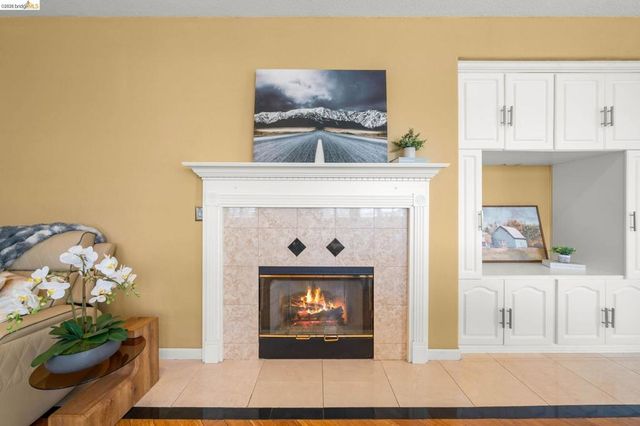 516 Malicoat Ave, Oakley, CA 94561