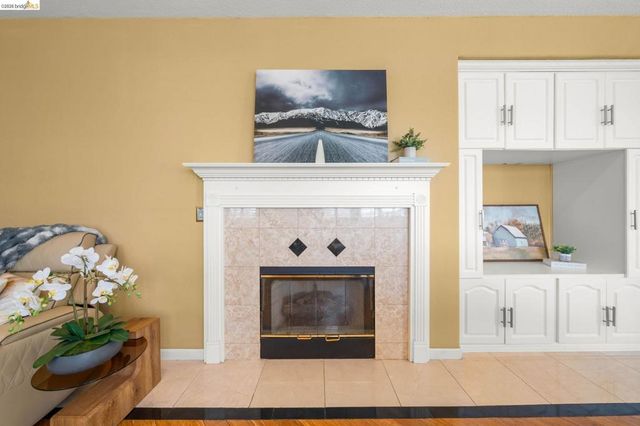 516 Malicoat Ave, Oakley, CA 94561