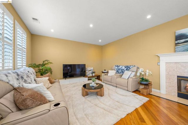 516 Malicoat Ave, Oakley, CA 94561