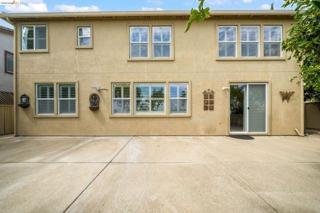 516 Malicoat Ave, Oakley, CA 94561