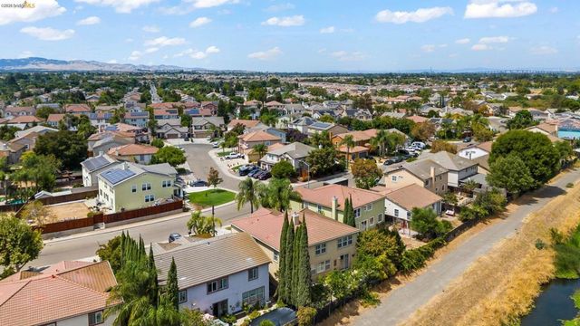 516 Malicoat Ave, Oakley, CA 94561